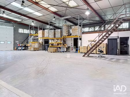 vente commerce 1280 m² saint-cannat (13760)