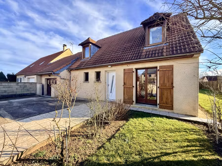 pavillon traditionnel avec jardin et garage