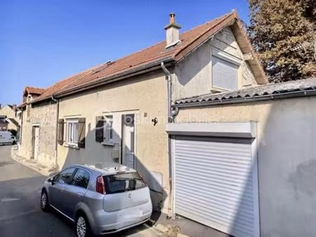 maison traditionnelle de 71 m² à crouy