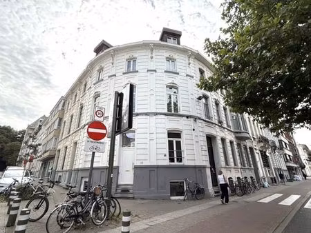 uitstekende opbrengsteigendom op toplocatie nabij het citadelpark