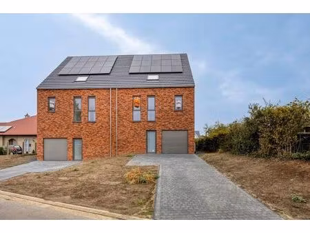 energiezuinige gezinswoning met 6 slaapkamers te linden