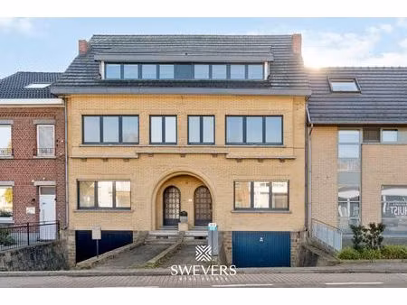 verrassend ruime gezinswoning: 4 slaapkamers  garage  kelder & zolder