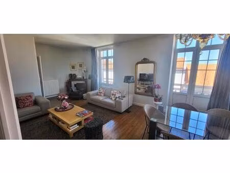 appartement centre ville hendaye vue rhune