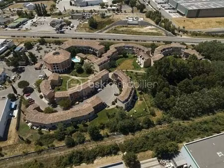 villa de 82 83 m² à rousset