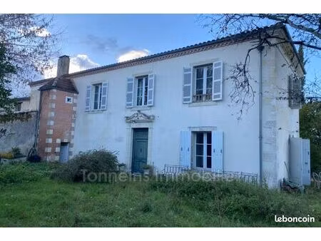 maison 6 pièces 236 m²