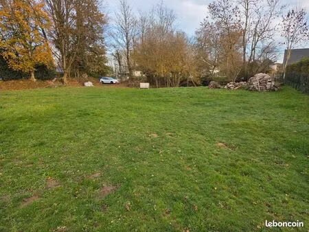 terrain constructible 1050m² hors lotissement