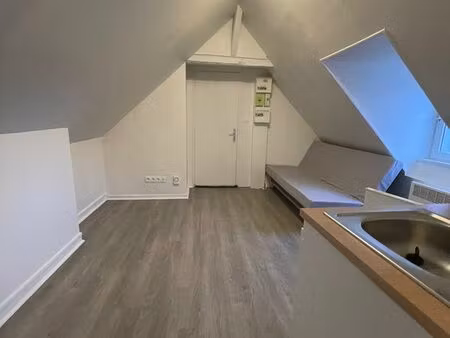 compiègne - studio idéal étudiant à 3 min à pied de l'utc