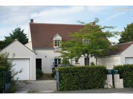 loue olivet maison 4 chambres (non soumise a conditions de ressources)