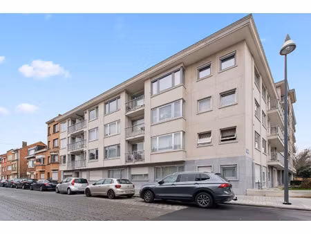 appartement te koop in sint-jans-molenbeek met 2 slaapkamers