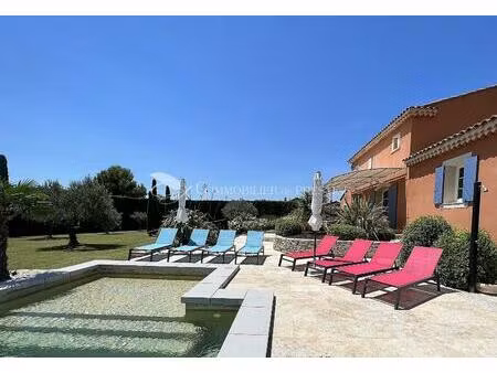 en exclusivité   a saint pierre de vassols une villa avec une piscine vue ventoux