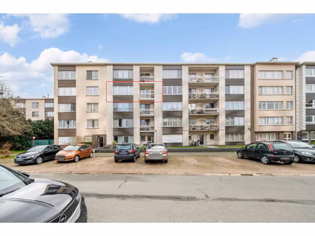 appartement te koop in sint-niklaas met 3 slaapkamers