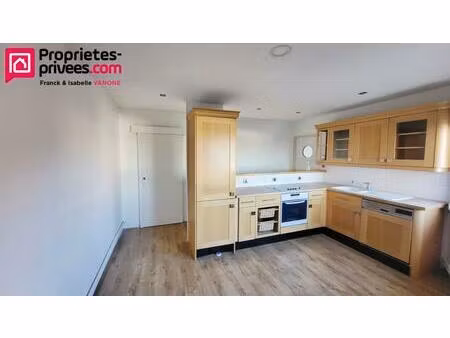 tres grand appartement t3 - 2 chambres - 91 m² habitables - proximité centre ville de pére