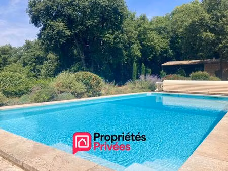 bastide provençale en pierres  proche uzes