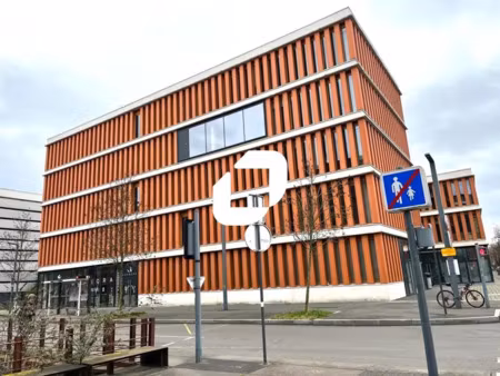 a louer  surfaces e.r.p