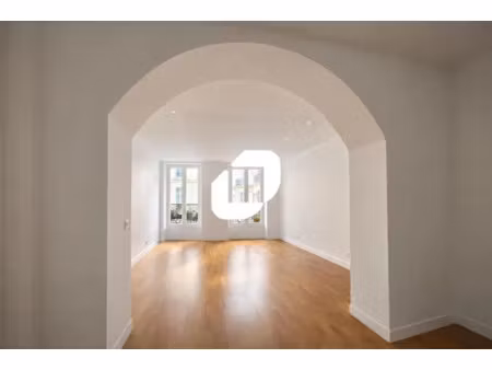 a louer  double exposition