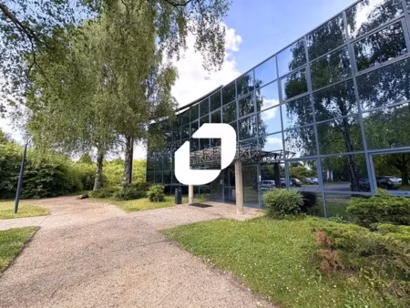 a louer  locaux renoves/climatises