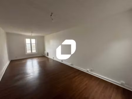 a louer  bureaux au pied du rer a st germain