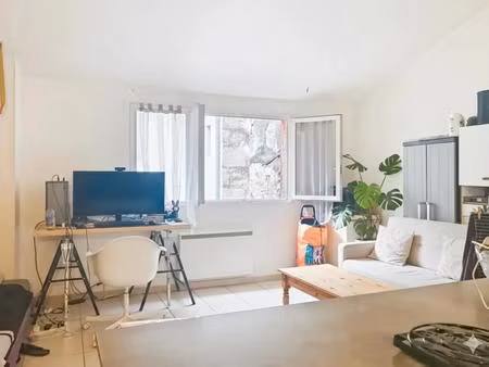 charmant t4 de 90 m² avec mezzanine à lodève