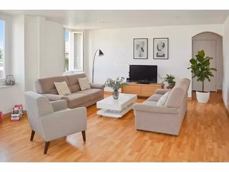 maison individuelle de 200 m²  située à miramont-de-comminges