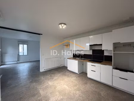 location maison 3 pièces 81m²