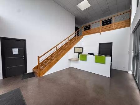 location commerce 1173 m² à joué-lès-tours (37300)