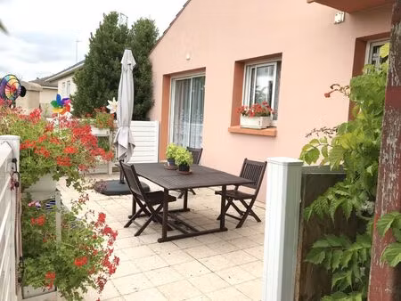 lumineuse maison avec sous-sol