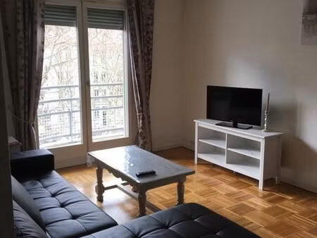 location appartement 3 pièces 75 m² à saint-étienne (42000)