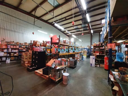 location local commercial