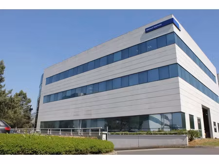 a louer  locaux d'activité divisibles 1 685 m² certifiés hqe - paris nord 2 - villepinte