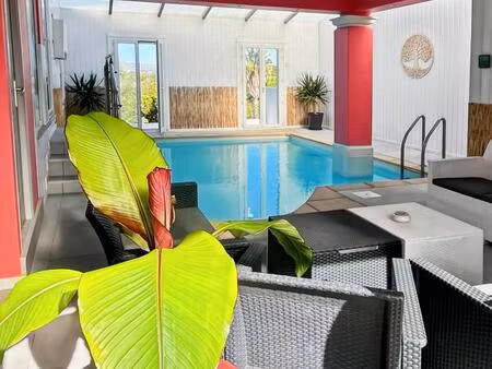 maison de 5 pièces de 190 m² située à balaruc-les-bains