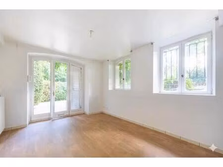 appartement de 1 pièce de 23 m² situé à louveciennes