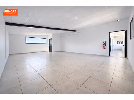zi 4 local 50m2 950 € ht