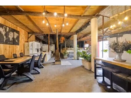 maison de 6 pièces de 230 m² située à brie-sous-matha