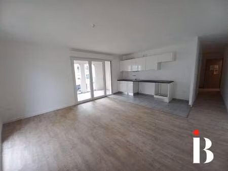 location appartement 3 pièces à couëron (44220) : à louer 3 pièces / 62m² couëron