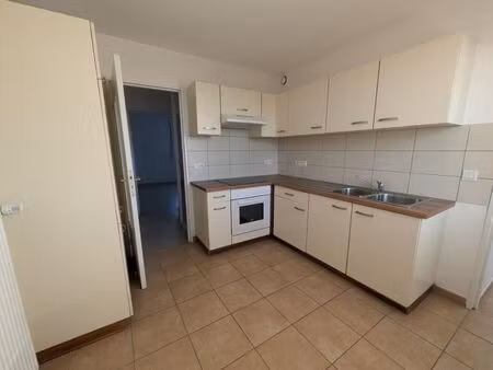 location appartement 3 pièces 64 m² à saint-avold (57500)