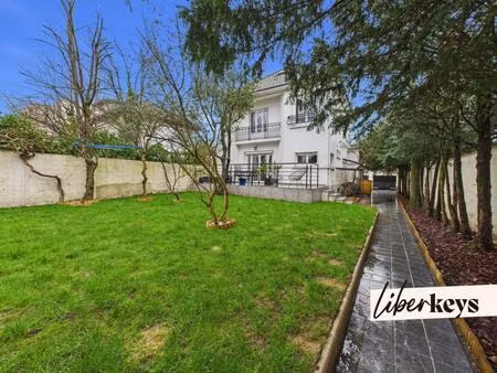 magnifique maison rénovée au coeur de la varenne + studio indépendant et salle de sport