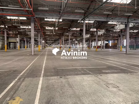 location local commercial