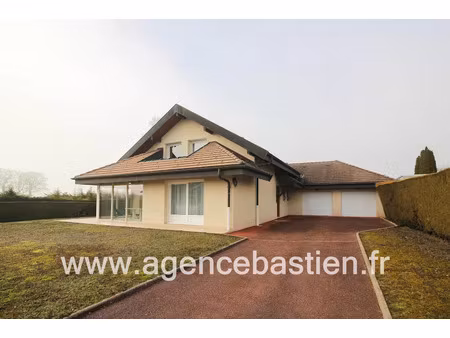 vente maison 6 pièces 192 m² à divonne-les-bains (01220)  1 190 000 €