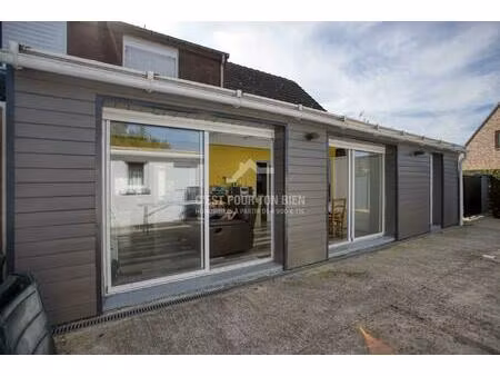 maison 3 chambres  véranda  jardin et stationnement privaitf