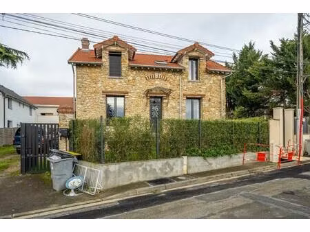 élégante maison rénovée de 5 pièces  chanteloup-les-vignes