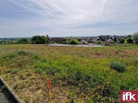 terrain constructible viabilisé à vendre