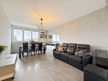 appartement de 3 pièces de 64 m² à saint-étienne