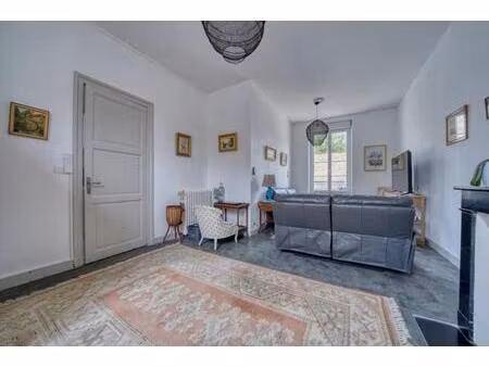 maison rénovée 6 pièces avec terrasse à matha