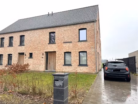 huis te huur in sint-lenaarts met 4 slaapkamers