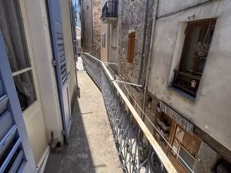 appartement 87 m² puget-théniers