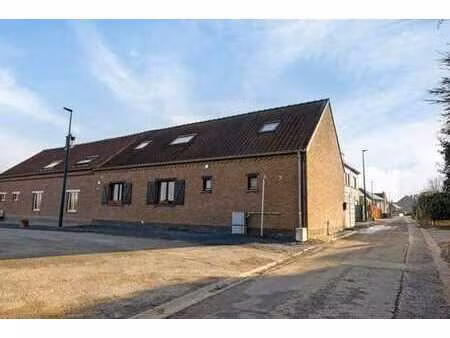 maison avec 4 chambres et garage