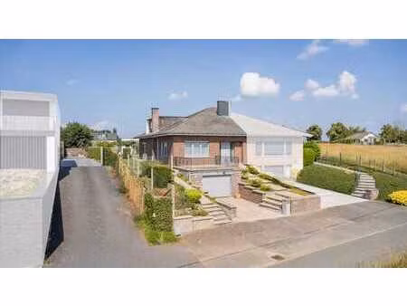 maison trois façades avec un magnifique potentiel à lennik