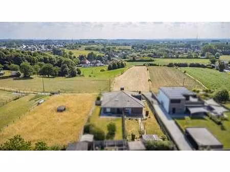 maison trois façades avec un magnifique potentiel à lennik