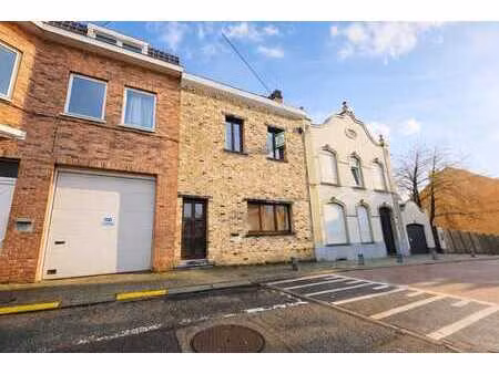 *4 chambres / 2 sdb / 2 garages / jardin / terrasse / peb d*