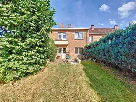 appartement 2 chambres avec jardin et grand garage dans quar